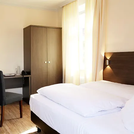 Hotel Ringhotel Zum Goldenen Ochsen 4*