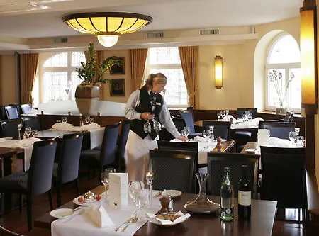Hotel Ringhotel Zum Goldenen Ochsen 4*