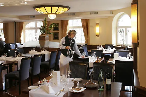 Hotel Ringhotel Zum Goldenen Ochsen 4*